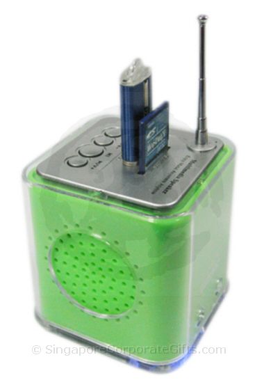 MP3 Speaker with Radio (Thumdrive and SD Card Input) Cube MP3 Speaker with Radio (Thumdrive and SD Card Input) Cube