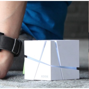 EDGE Bluetooth Speaker with Phone Answering EDGE Bluetooth Speaker with Phone Answering