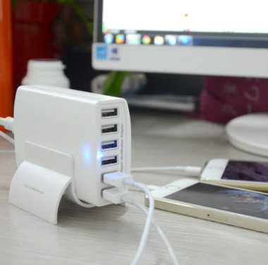 Intelligent Quck Charger with 6 USB