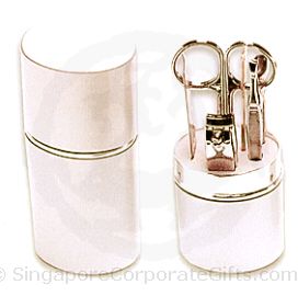 Manicure Set in Aluminium Tube