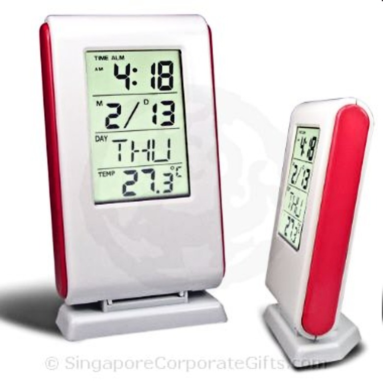 Digital Clock with Thermometer and Calendar-1
